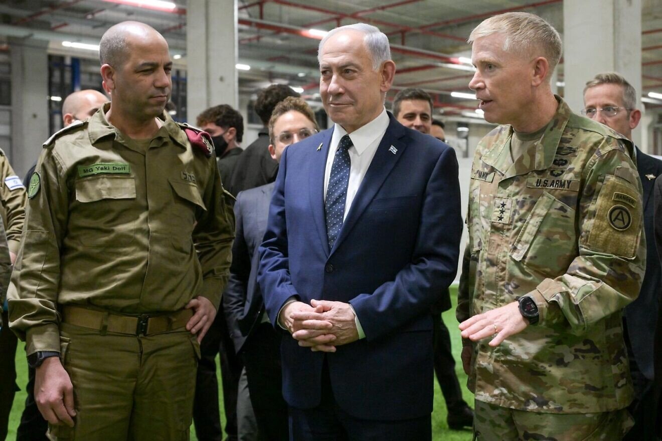 Israeli Prime Minister Benjamin Netanyahu tours the U.S. military's Civil-Military Coordination Center in Kiryat Gat, Israel on Oct. 29, 2025. (photo: Ma'ayan Toaf, GPO).